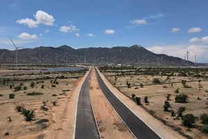 Kiến nghị sớm làm nút giao cao tốc Cam Lâm - Vĩnh Hảo với vùng kinh tế phía nam Ninh Thuận