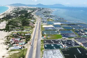 Ảnh minh họa đất nuôi tôm tại xã Vạn Thạnh.