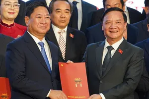 Tân chủ tịch Khánh Hòa: 'Hãy cùng nhau viết nên một chương mới...'