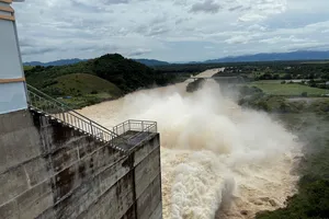 Hồ Sông Cái xả lũ, cảnh báo ngập lụt khu vực Phan Rang 