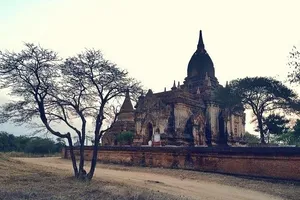 Khách bỏ chạy vì du lịch tăng giá vé khủng, có nơi tăng 50 lần