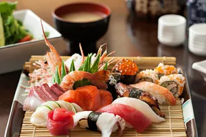 Chợ nước ngoài ở Sài Gòn - kỳ 3: Đến chợ Nhật ăn đặc sản