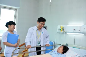 Ra nước ngoài điều trị bệnh thất bại, trong nước lại thành công