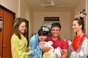 Mang Trung thu đến với các bệnh nhi trong bệnh viện