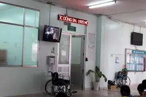 Vụ cháy Lê Văn Sỹ: 4 người nhảy lầu đã ổn định