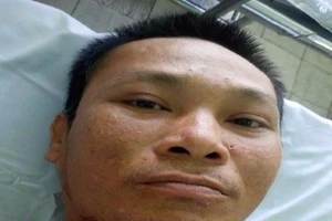 Tìm người nhà thuyền viên tàu Bình Định bị bắn