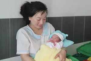 Em bé hiếm muộn thứ 3 chào đời tại Cà Mau