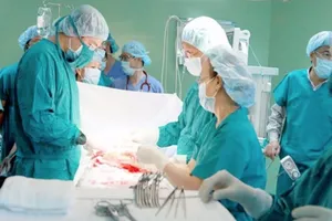 Báo động đỏ 'ghi điểm' cứu sản phụ đang nguy kịch