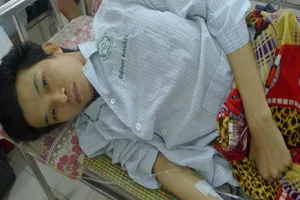 Mắc bệnh lạ, thanh niên bị vi khuẩn 'ăn' tim nguy kịch