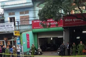 Bắt nghi phạm cướp ngân hàng bằng bom giả
