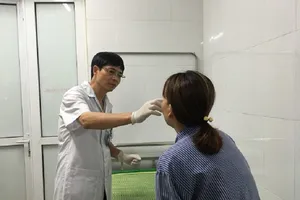 Mũi hoại tử, hình thành nhiều ổ mũ sau 5 ngày đi nâng mũi 