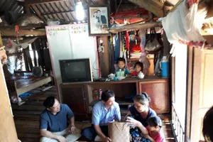 Vụ cả làng lo nhiễm HIV: Chưa chắc do dùng chung kim tiêm