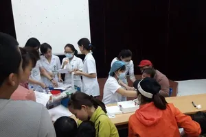 Bộ Giáo dục yêu cầu chấn chỉnh bữa ăn trường học 