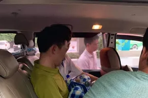 Em trai cậu bé đạp xe 100km xuống Hà Nội thăm em đã qua đời