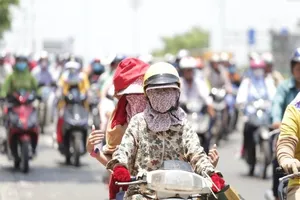 Một bác sĩ đột quỵ ngay trên sân bóng