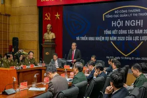 Kiên quyết loại bỏ công chức quản lý thị trường nhũng nhiễu