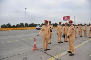  Cục trưởng CSGT trực tiếp kiểm tra việc xử lý nồng độ cồn