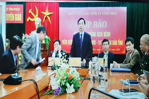 2 bệnh nhân mắc COVID-19 được tuyến huyện điều trị âm tính