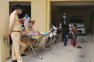 Mang xe ăn trộm đi tiêu thụ, bị CSGT bắt giữ