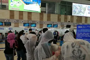 Về Việt Nam 16 ngày, bé 10 tuổi tại TP.HCM mắc COVID-19