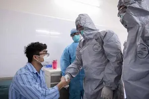 Thêm 11 bệnh nhân COVID-19 tại Việt Nam được điều trị khỏi