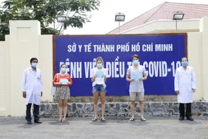 Lần đầu tiên, số ca khỏi bệnh nhiều hơn người đang bị nhiễm