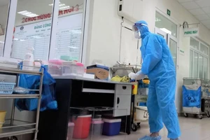 Thêm 3 ca COVID-19 nhập cảnh, cả nước có 866 ca