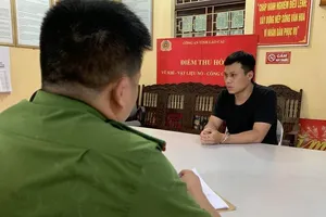 Bắt kẻ dùng dao đâm 2 công an bị thương