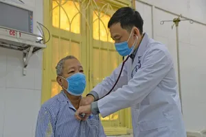 Bỏ chục triệu mua thuốc dỏm để rồi nguy kịch phải cấp cứu