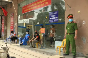 Một cán bộ tư pháp ở Hà Nội mắc COVID-19