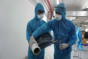 200 nhân viên y tế Bắc Giang lấy 11.000 mẫu đưa đi xét nghiệm 