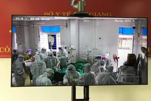 84 bệnh nhân tiên lượng nặng, thai phụ 22 tuần phải đặt ECMO