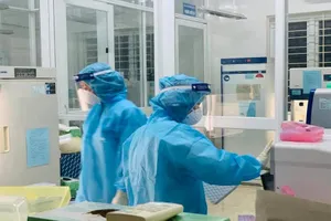 Trưa 3-7 thêm 330 ca COVID-19, TP.HCM thêm 249 ca chỉ sau 6 giờ