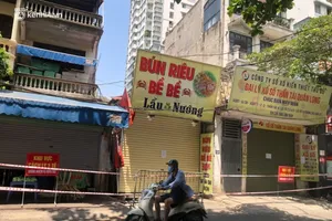 Hà Nội tăng cường xét nghiệm COVID-19 người bị ho, sốt không rõ nguyên nhân