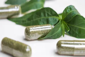 Bộ Y tế thu hồi công văn đưa thuốc cổ truyền và dược phẩm vào điều trị COVID-19