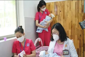 TP.HCM khánh thành trung tâm H.O.P.E chăm sóc trẻ sơ sinh có mẹ nhiễm COVID-19