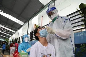 Bộ Y tế chính thức lên tiếng về vụ test nhanh COVID-19 'loạn giá'