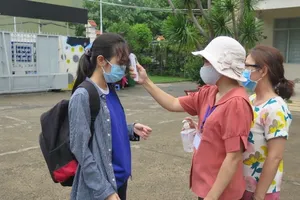 Hà Nội đổi kế hoạch vào phút chót, chỉ 1 huyện cho HS đi học trực tiếp