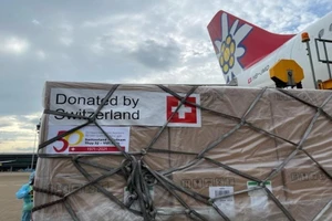 Quy trình và đường đi của 22.000 hộp sữa từ thiện 