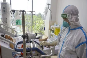 Ghi nhận 1.227 ca trong tuần, Hà Nội chuẩn bị điều trị F0 tại trạm y tế lưu động