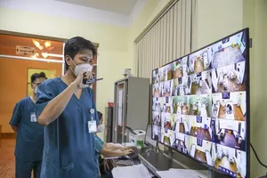 Ngày 22-11 ca mắc mới vượt 10.000, TP.HCM 109 bệnh nhân tử vong trong 2 ngày 