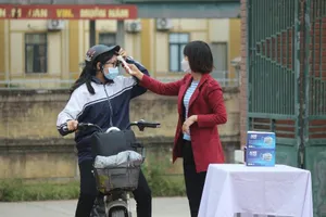 Hà Nội: 33 giáo viên vắng trong ngày đầu học sinh đi học trở lại 