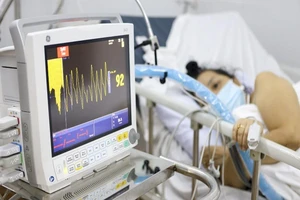 Tối 23-11 ca mắc COVID-19 tăng lên 11.332, số ca tử vong cũng tăng cao