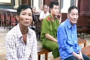 Hẹn quyết chiến với hàng xóm vì nghi bị chửi