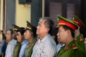 ‘Đại án’ 9.000 tỉ: Không nhờ luật sư, bị cáo tự bào chữa xin chuyển tội danh