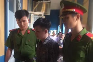 Giết vợ con rồi tự tử mọi cách nhưng bất thành 