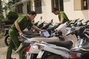 Ngủ say trước khi bạn chung phòng về và cái kết...