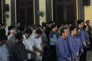 Phạt tù một người Singapore tổ chức đánh bạc trên mạng