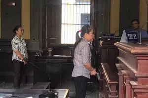 Chủ hụi lừa 208 người, mẹ ruột cũng xém là nạn nhân