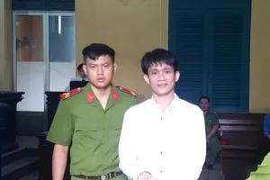 Người cha giết con trai 5 tuổi, chôn xác bên hông nhà